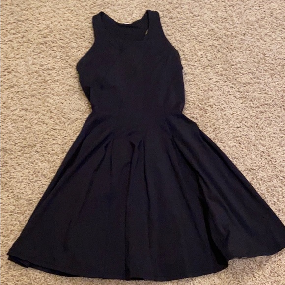 Lululemon tennis dress RARE - Picture 3 of 5